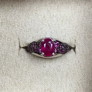 ♥️Niassa Ruby & Garnet Ring♥️